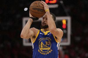 开云数字工具-埃迪-豪斯：我曾当面告诉过库里 他是我见过最伟大的射手