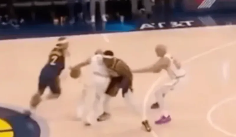 开云官方平台-裁判报告：昨日西亚卡姆准绝杀前非法掩护，应吹进攻犯规