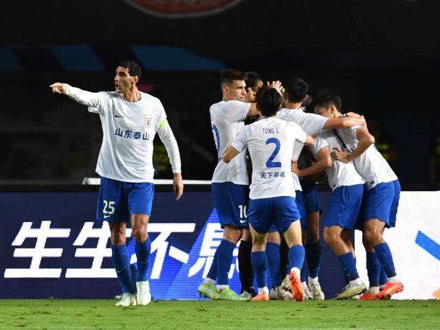 开云官网APP-【足协杯】费莱尼造乌龙 十人泰山2比0大连晋级决赛
